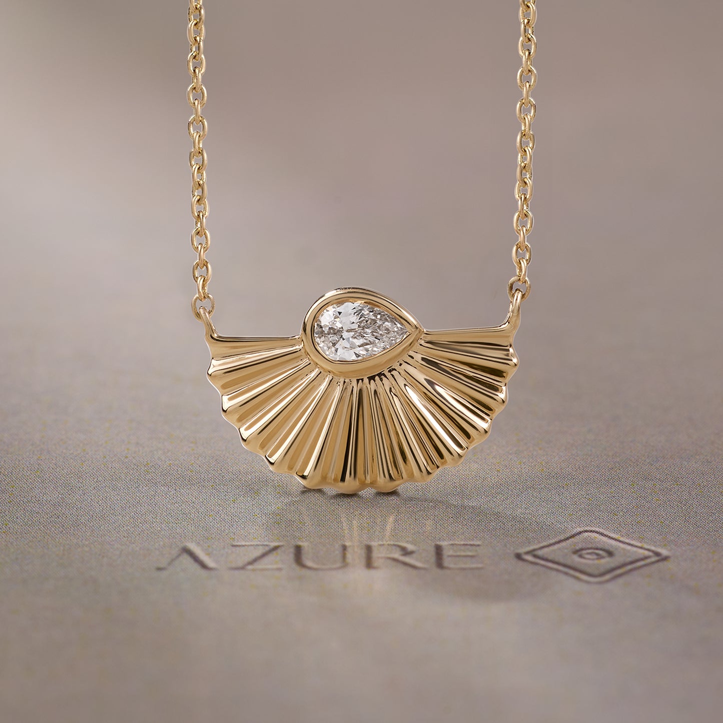 Pear Fluted Fan Pendant