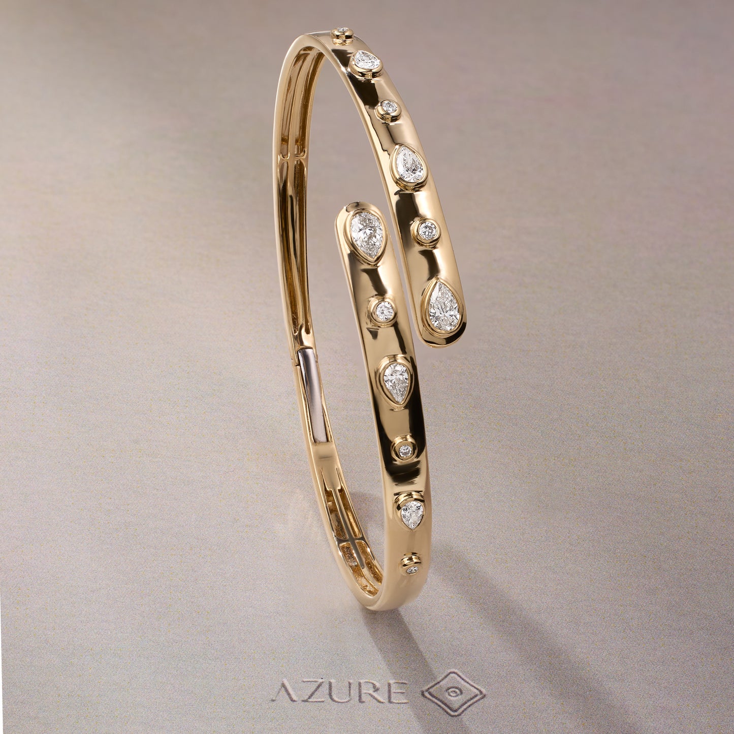 Pear & Round Diamond Bangle