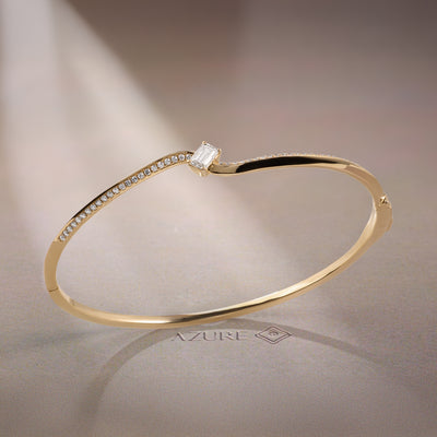 Emerald-Cut & Round Bangle