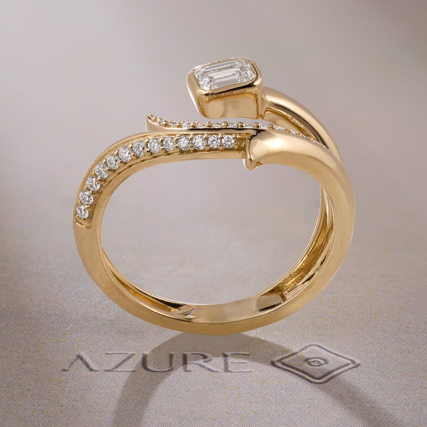 Emerald-Cut & Round Diamond Ring