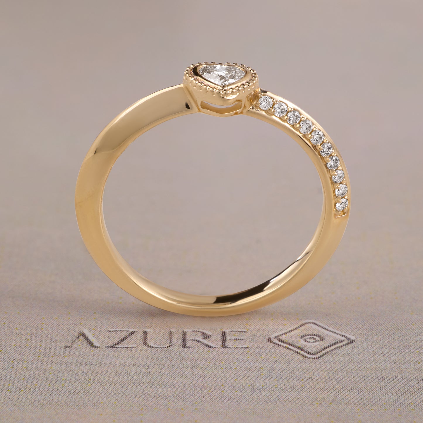 Heart & Round Diamond Ring