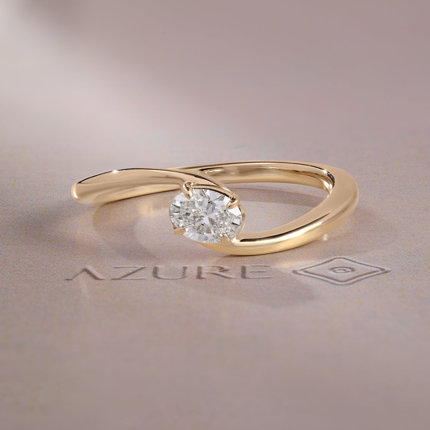 Oval Diamond Twisted Band Ring