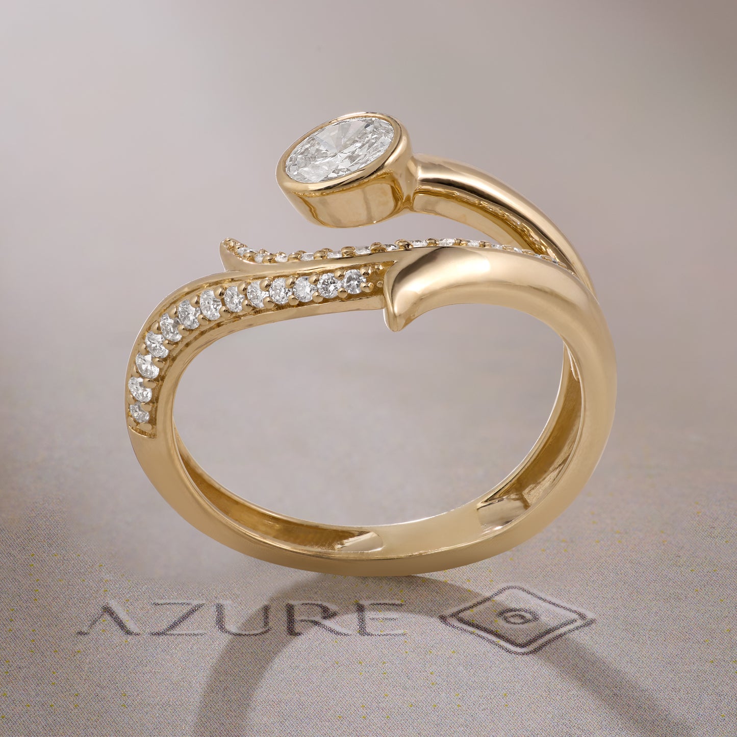 Oval & Round Diamond Ring