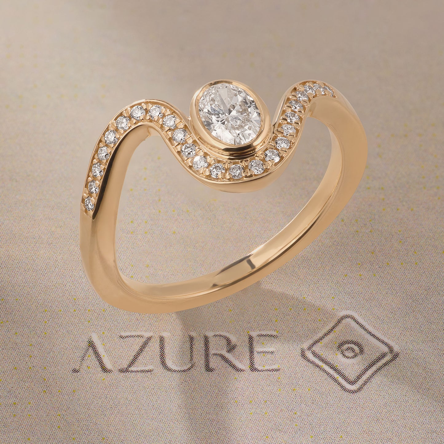 Oval & Round Diamond Wavy Band Ring