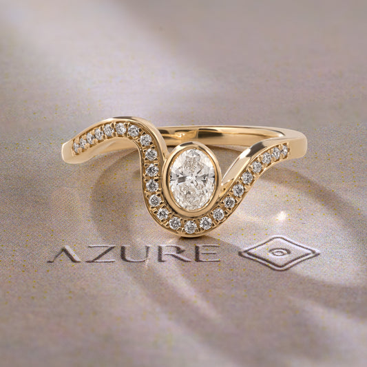 Oval & Round Diamond Wavy Band Ring