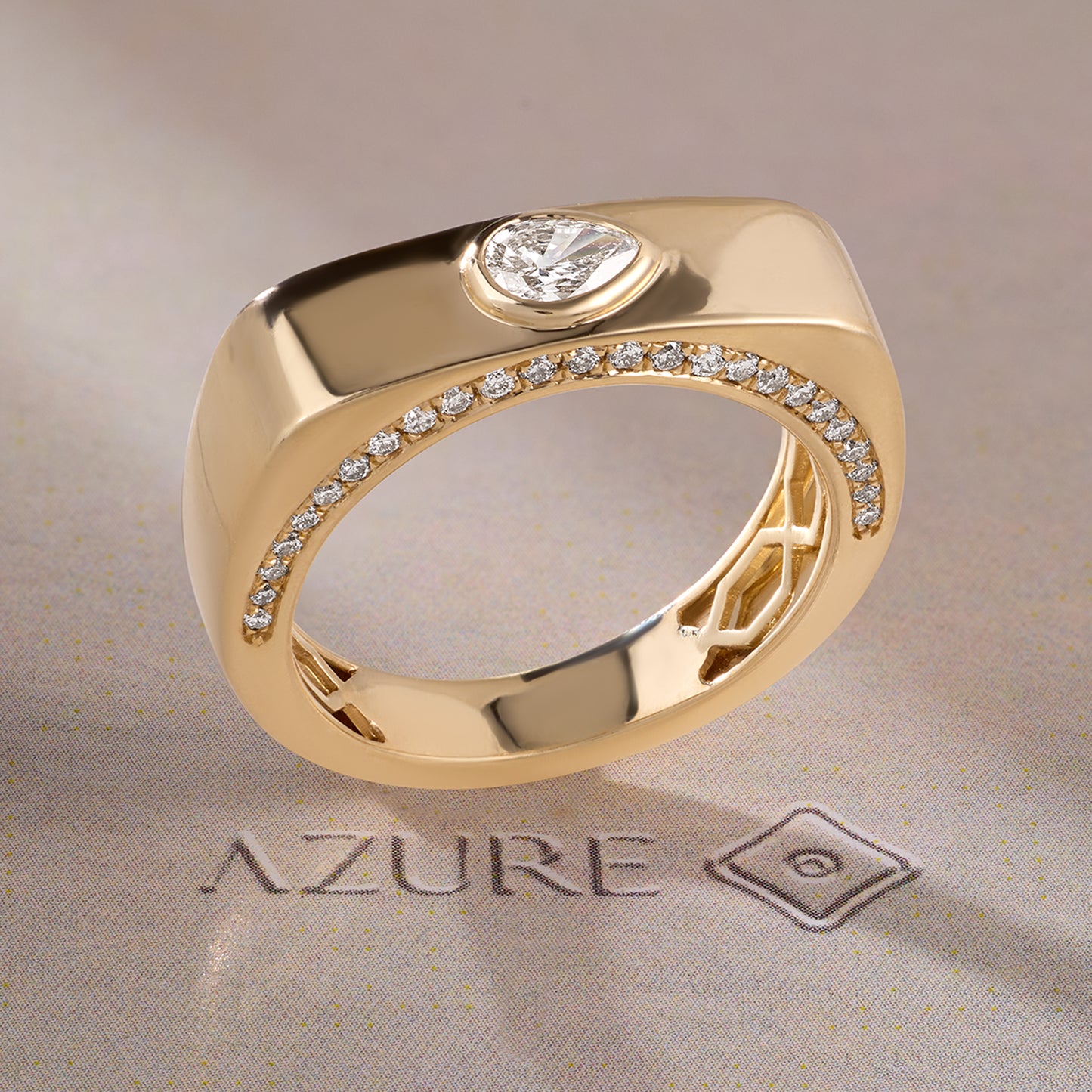 Pear & Round Diamond Ring