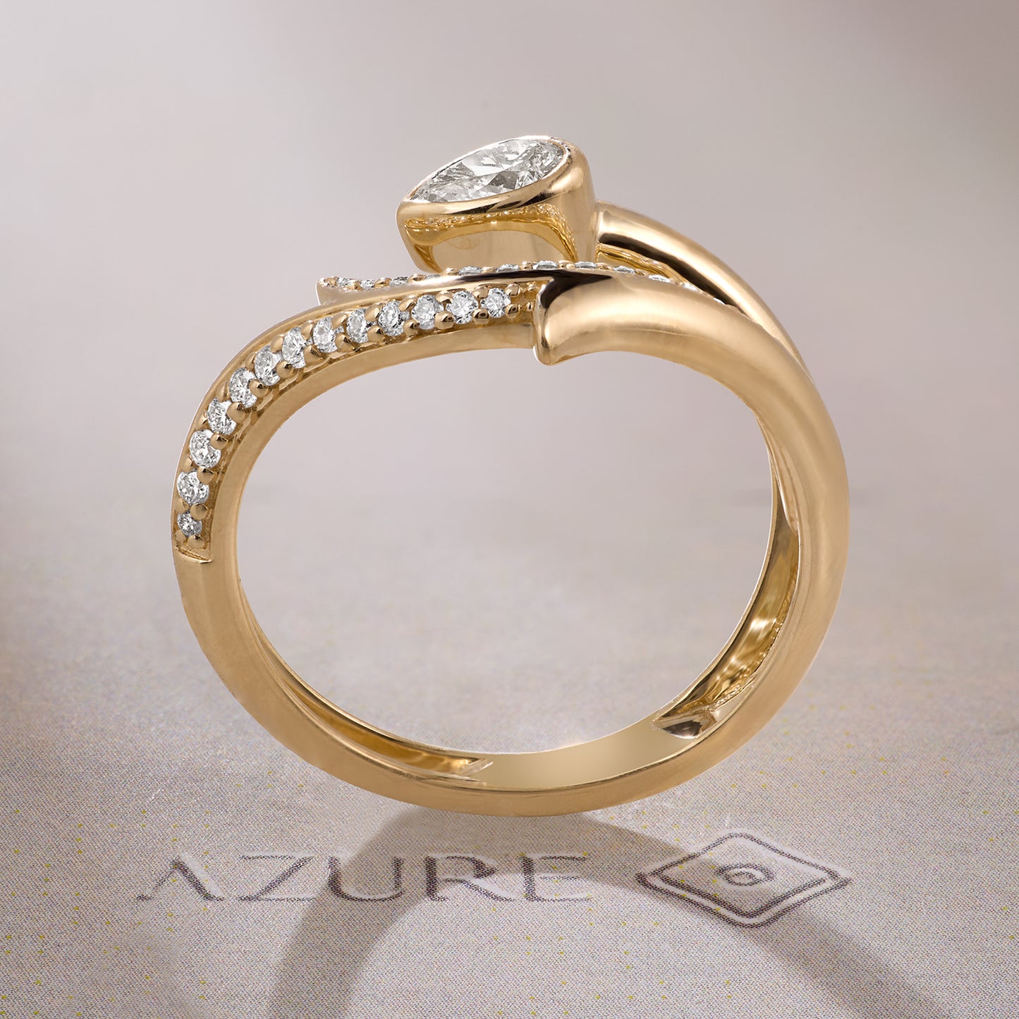 Pear & Round Diamond Ring