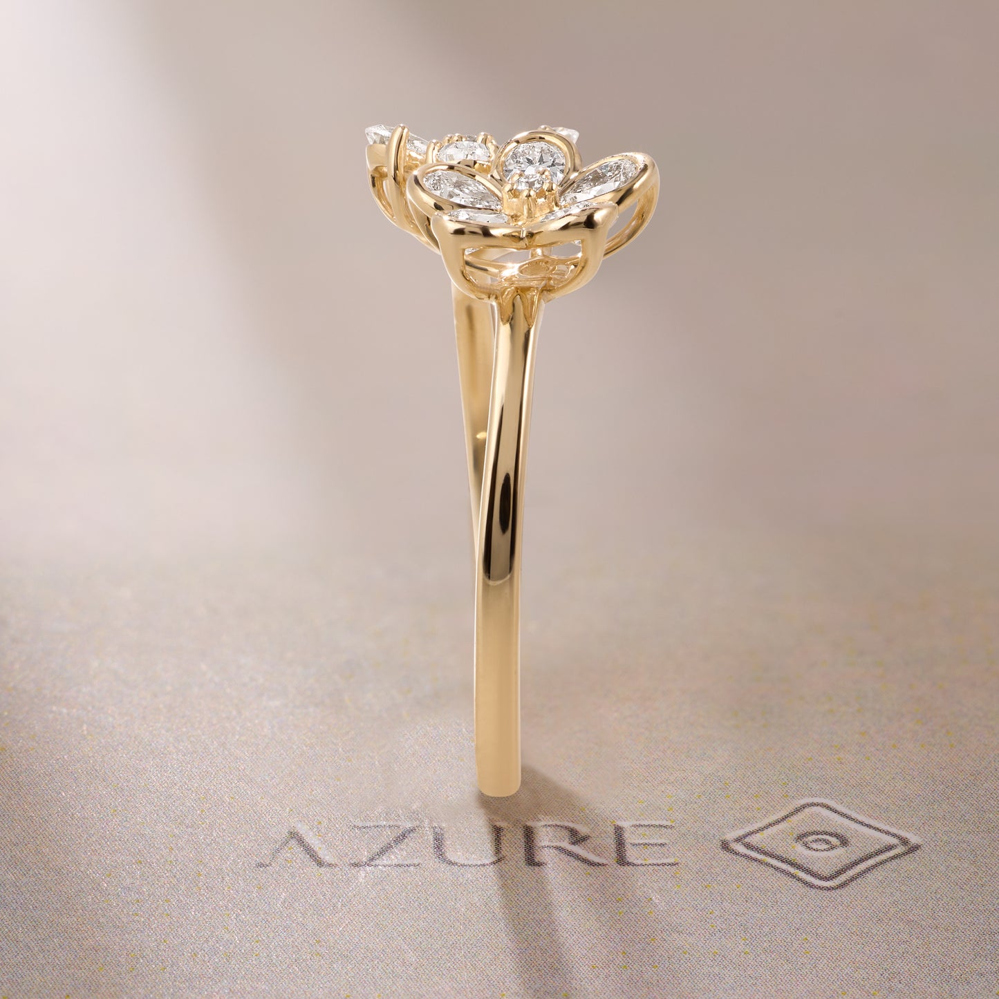 Pear & Round Diamond Ring