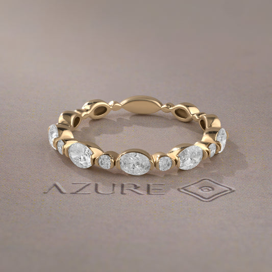 Oval & Round Diamond Ring