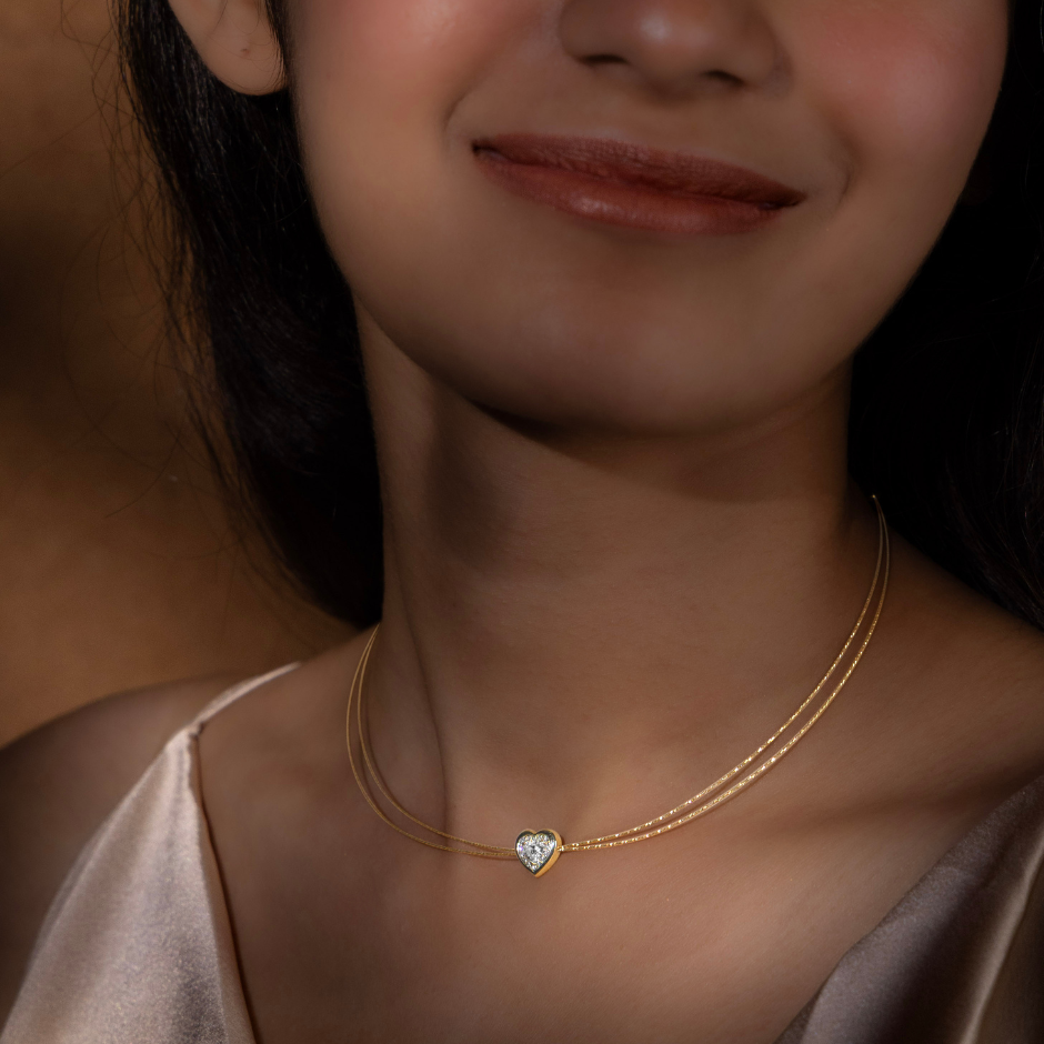 Heart & Round Diamond Wire Necklace