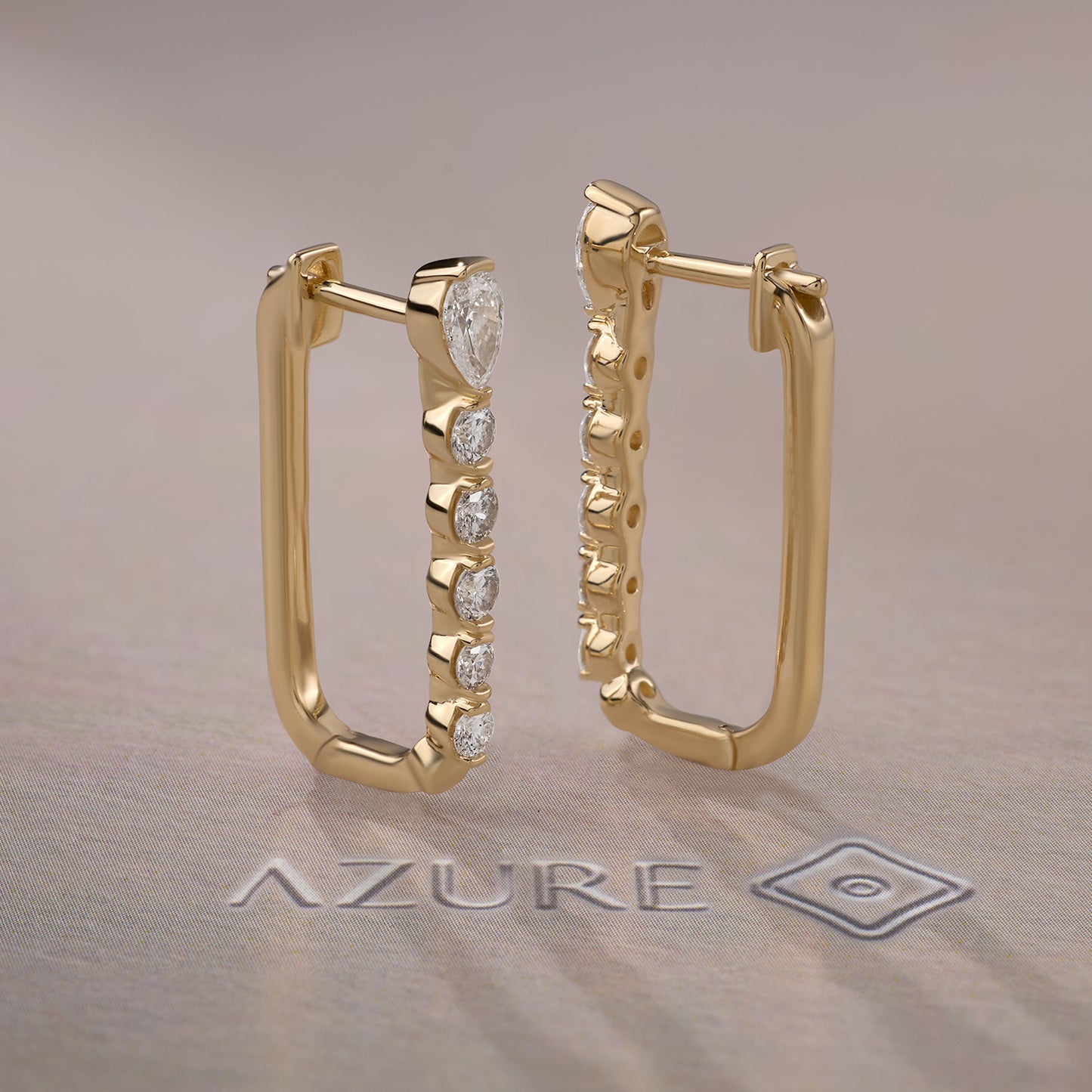 Pear And Round Diamond Earring