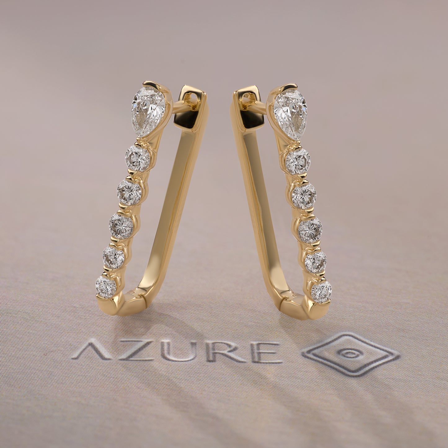 Pear And Round Diamond Earring